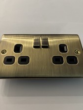 BG Double Socket Antique Brass